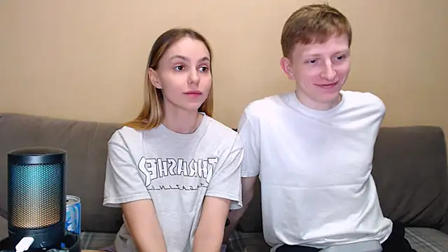 juliaanddima online show from April 5, 10:53 pm