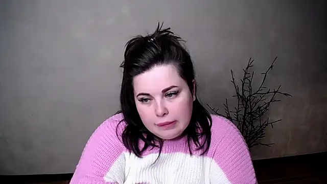 Emily Mo online show from November 19, 6:46 am