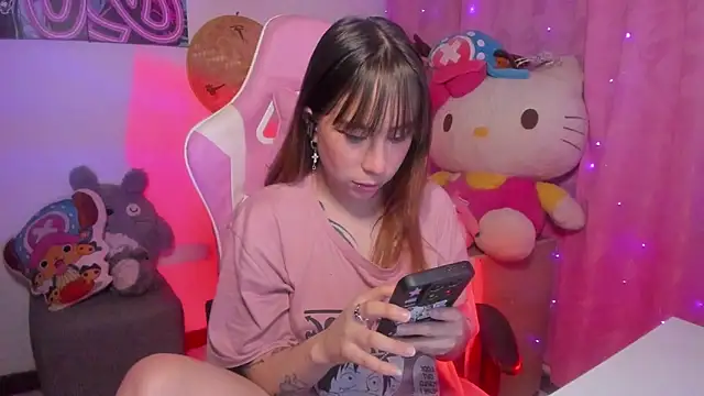 Waifu Aika online show from November 19, 6:13 am