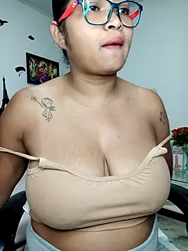 chalohott online show from April 10, 11:05 am