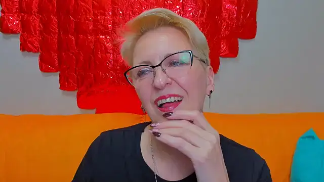 iamyourdream89 online show from February 19, 7:57 pm