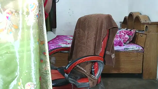 Cute Mahi22 online show from March 30, 7:13 pm