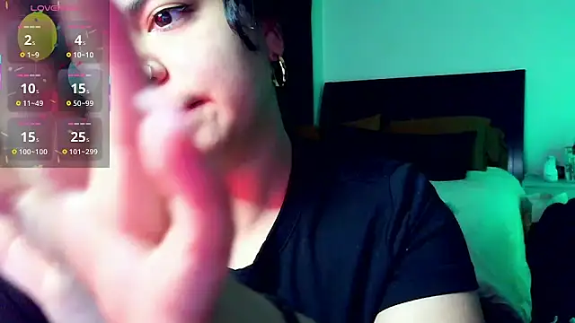 kimmiakiss22 online show from November 16, 2:46 am