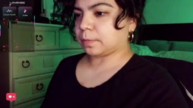 kimmiakiss22 online show from January 12, 7:46 am