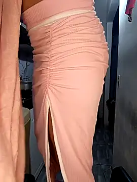 kingofqueenxxx online show from March 31, 12:32 am