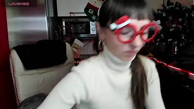 TayanaJons online show from December 2, 8:48 am