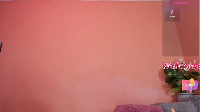 GiordanaPinoo online show from October 31, 11:20 pm