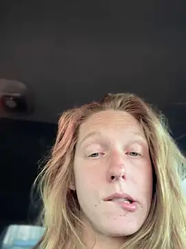 GoldenFlameGoddess online show from January 17, 3:52 pm