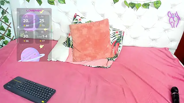 Andrea Williams24 online show from November 15, 3:57 pm