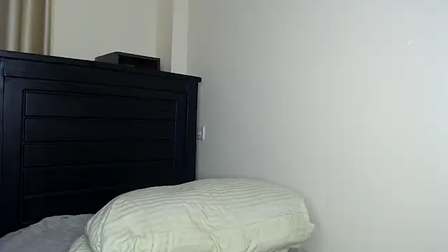 NIKKIE LOVE online show from February 28, 8:58 am