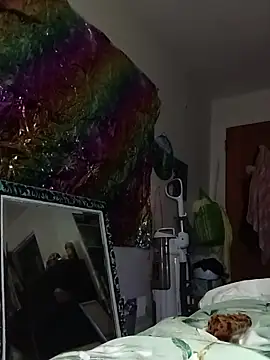 Snapshot of cammyquart chatting on October 16, 10:34 pm cammyquart online show from October 16, 10:34 pm