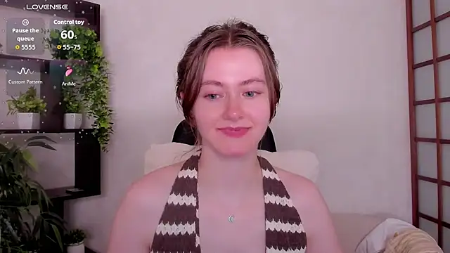 KateCuddle online show from July 8, 7:43 am