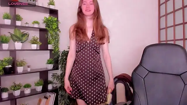 KateCuddle online show from October 24, 2:51 am