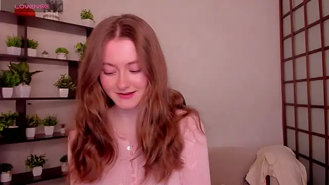 KateCuddle online show from April 21, 3:02 am