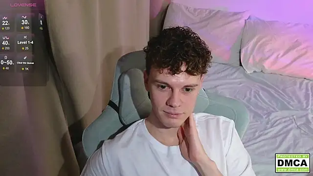 cute thomas online show from December 18, 4:23 pm