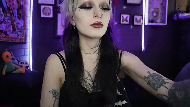 insania 9999  online show from January 5, 6:55 pm