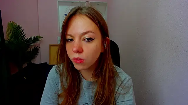 Persephoni online show from October 20, 8:23 pm