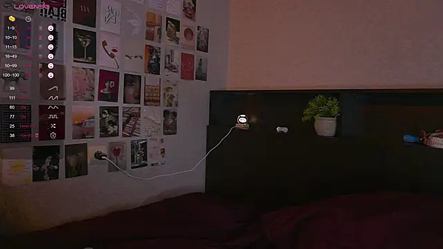 itssophiie online show from September 14, 5:44 pm