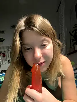 kimczii online show from November 14, 7:30 am