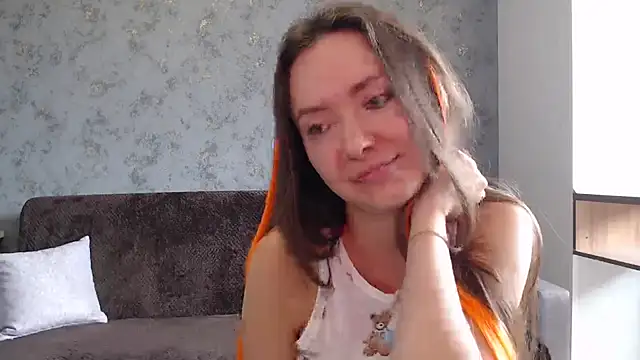    Emily    online show from October 5, 10:09 am