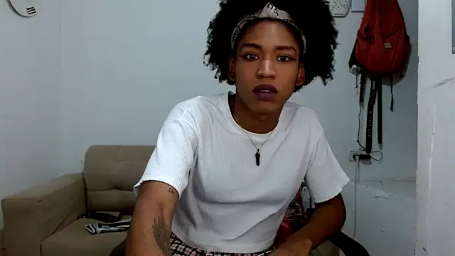 angelamarie1 online show from November 22, 2:31 pm