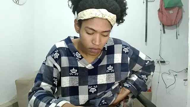 angelamarie1 online show from September 28, 11:37 am