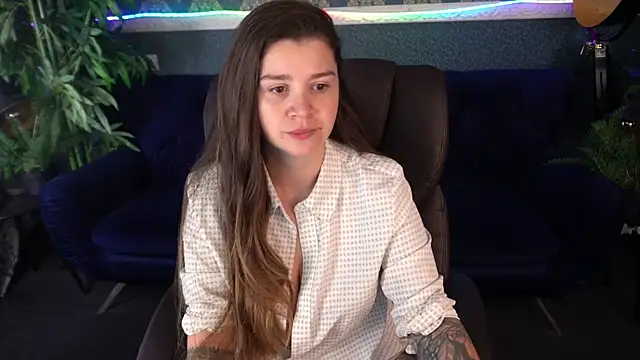 AmellyMilly online show from October 12, 7:00 am