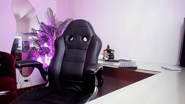 Meghan320 online show from November 14, 11:32 am