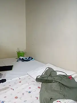 Ranny18l online show from October 31, 10:52 am