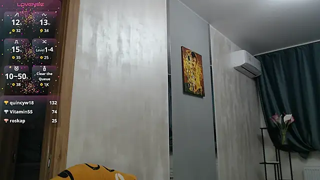 Stacy Davice online show from April 16, 8:08 pm