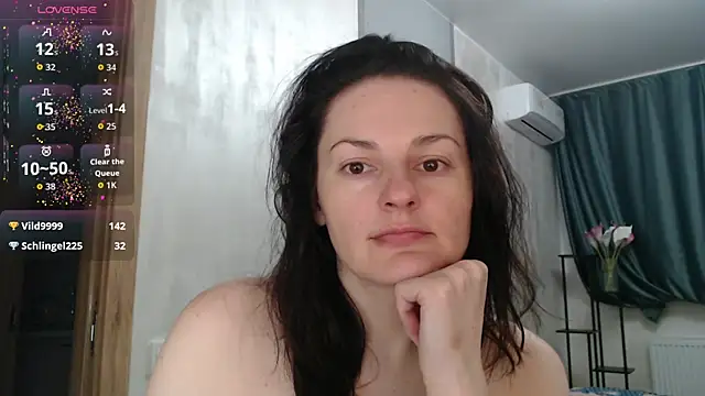 Stacy Davice online show from April 13, 2:51 pm