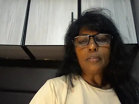 MsAttitude online show from February 21, 4:08 pm