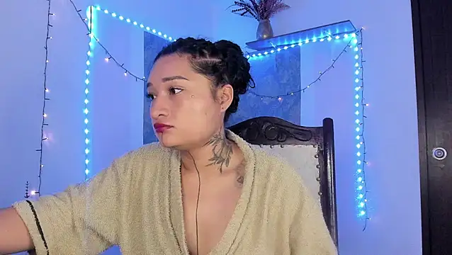 Eva Lee  online show from March 10, 9:57 am