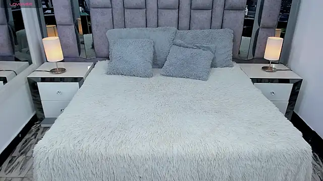 EMMAHILL1 online show from January 6, 11:14 am