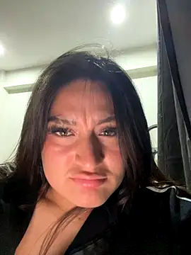 LuceroRm online show from November 19, 4:34 am