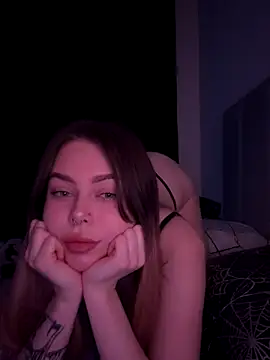 TwixiPixxie online show from December 4, 5:03 pm