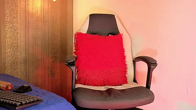 MishaKinki online show from November 21, 7:38 pm