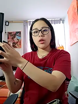 Snapshot of persefone_core chatting on October 5, 5:07 pm persefone core online show from October 5, 5:07 pm