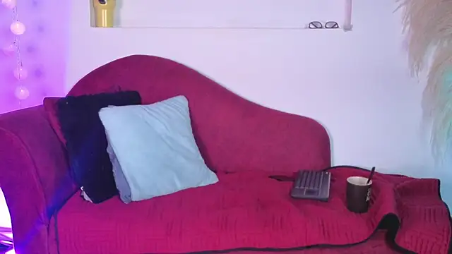 Isabella lt online show from June 2, 10:38 am