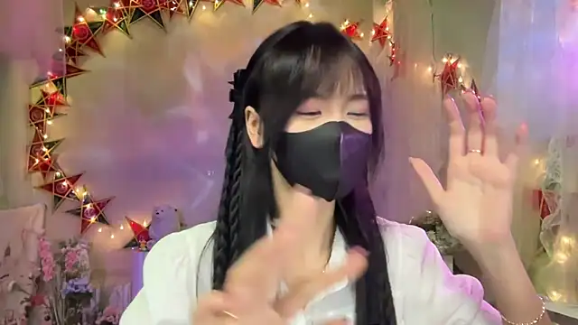 Snapshot of Your-Sunshine chatting on October 8, 4:55 pm Your-Sunshine online show from October 8, 4:55 pm