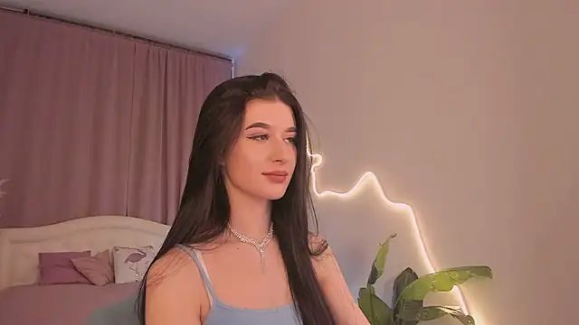 LauraCoy online show from February 19, 8:29 pm