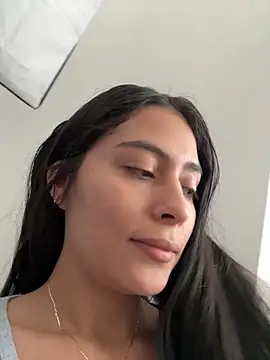 Snapshot of Sophie__Foxxx chatting on October 18, 9:38 pm Sophie Foxxx online show from October 18, 9:38 pm