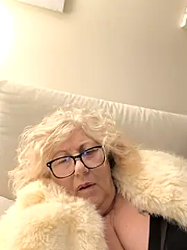 Merilulla online show from November 14, 1:27 am