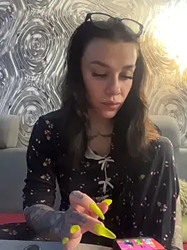 Queen of pain online show from March 20, 7:57 am