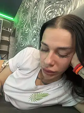 Queen of pain online show from February 6, 7:12 am