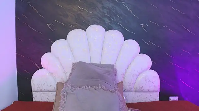  MiaBrown  online show from June 6, 12:11 pm