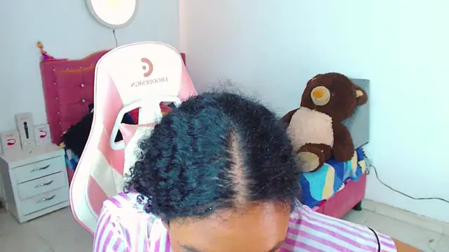 Tanedra collings online show from April 10, 6:30 am