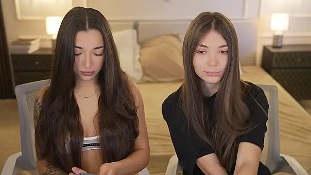 Jasmine Flow online show from November 1, 8:07 am