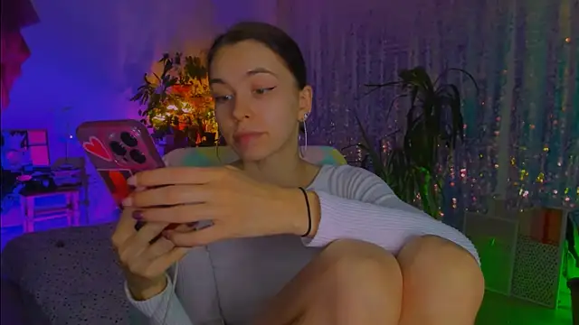 poli   online show from December 21, 6:23 pm