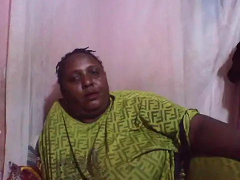 Snapshot of big_clits chatting on October 6, 3:29 pm big clits online show from October 6, 3:29 pm